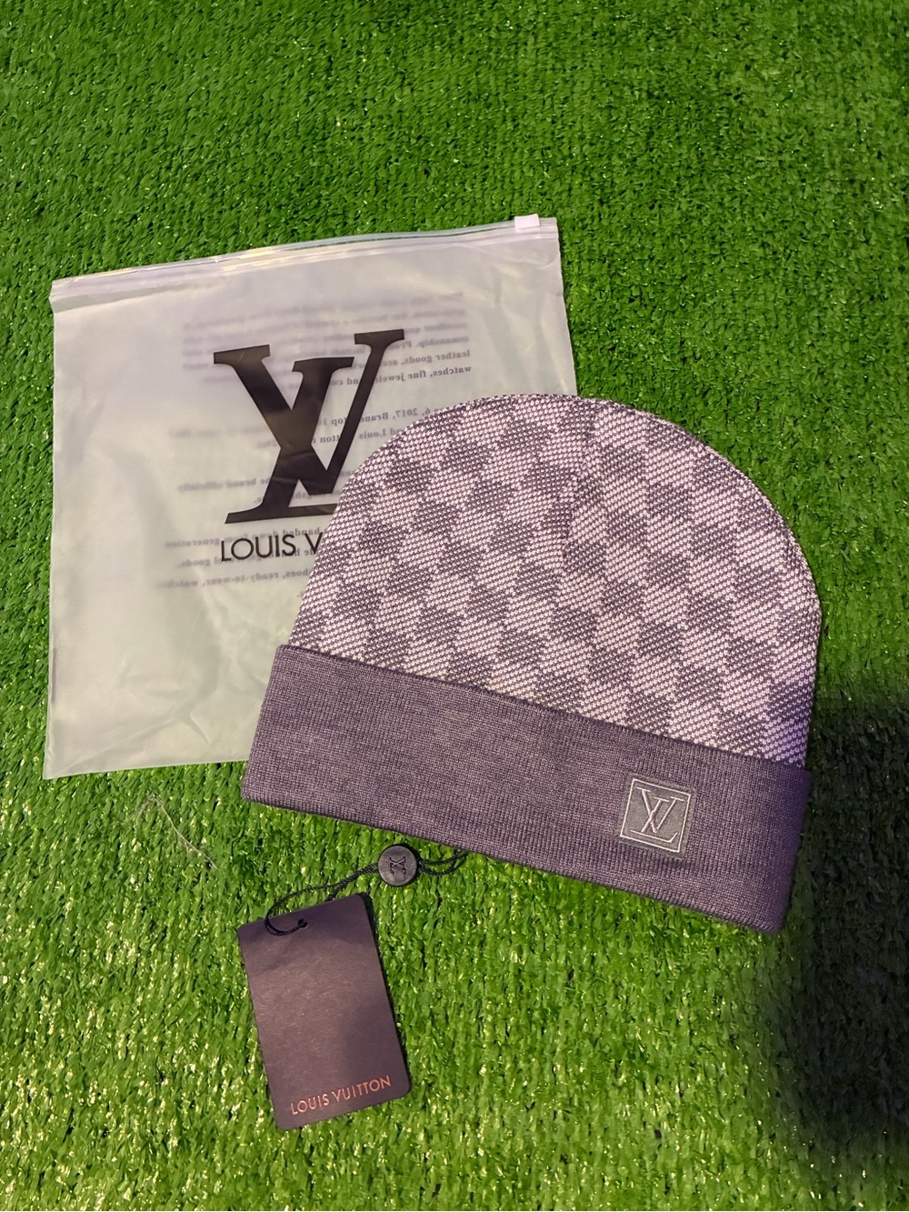 Lv beanie grey